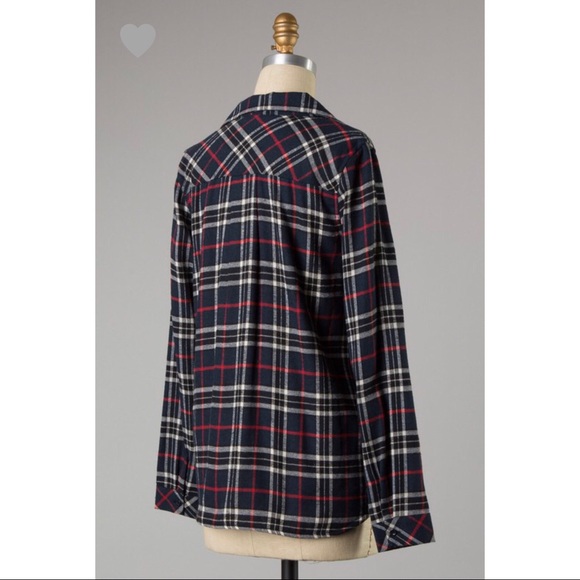 BOUTIQUE CLOSING MAKE AN OFFER - Picture 5 of 8